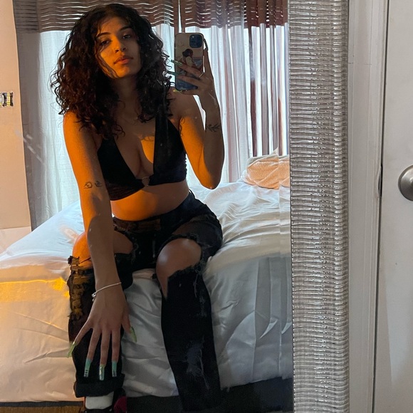 nicole_075